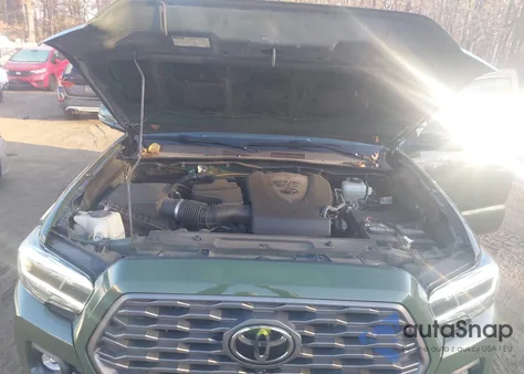 2021 Toyota Tacoma Trd Off-Road z USA, uszkodzony, nr VIN 3TMCZ5AN3MM414595